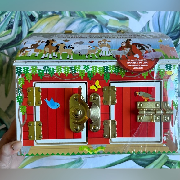 Melissa & Doug latches barn toy NWT - Picture 7 of 9